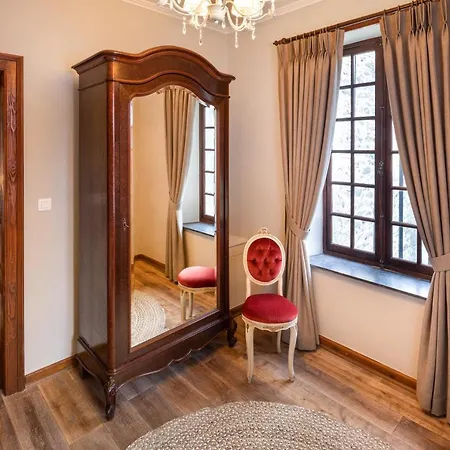 Chateau-ferme Des Abys